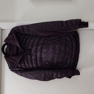 Lululemon Down For A Run Pullover in Black Cherry. Size 6.